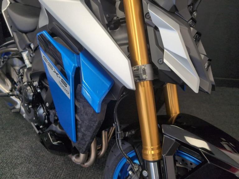 2025 Suzuki GSXS1000 new TFT dash model Now available on 5.9% APR HP and PCP