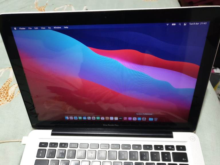 APPLE MACBOOK PRO A1278 13" LAPTOP WITH CHARGER 2.4GHZ C2D, 4GB DDR3 128GB SSD RUNNING MONTEREY