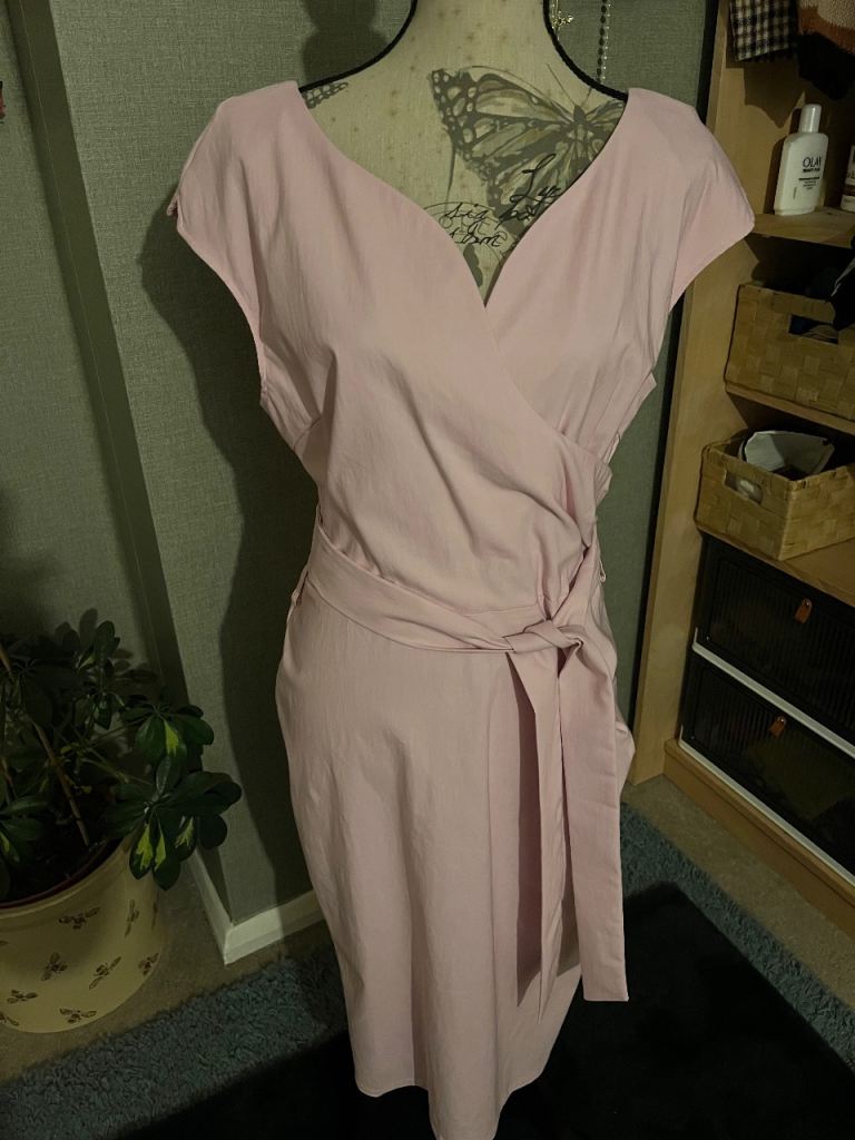 Pink dress fits a size 14