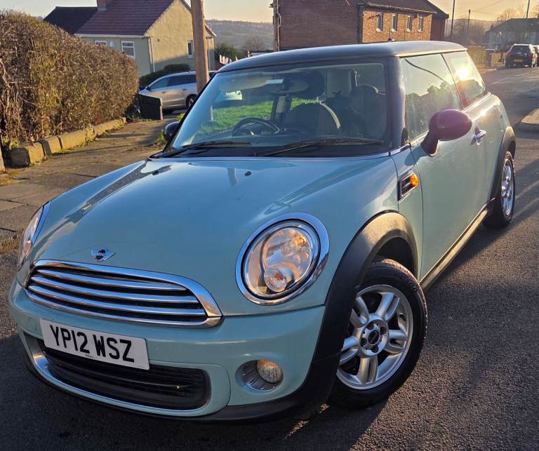 Mini cooper 1.6 petrol 12m mot 
