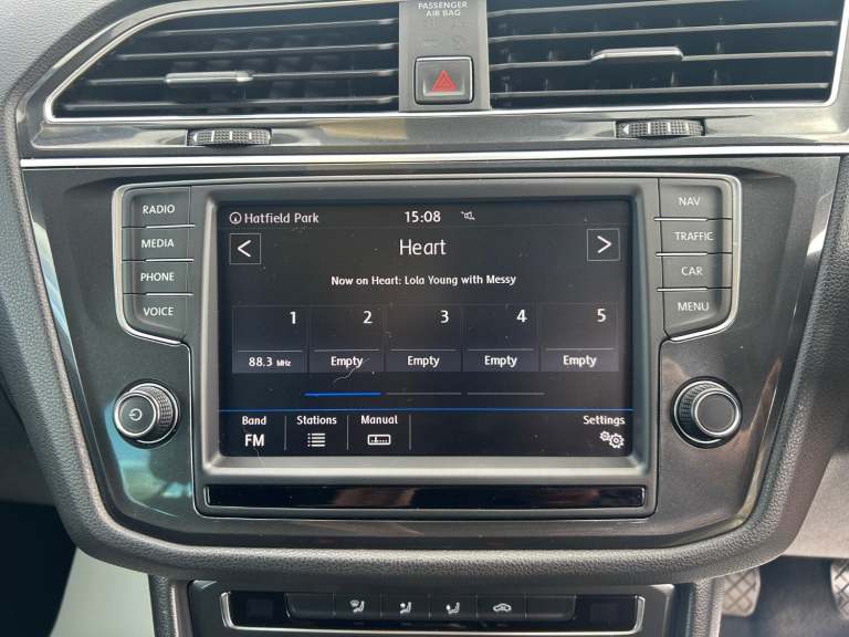 VOLKSWAGEN TIGUAN 2.0 TDI BlueMotion Tech SE Navigation 2016