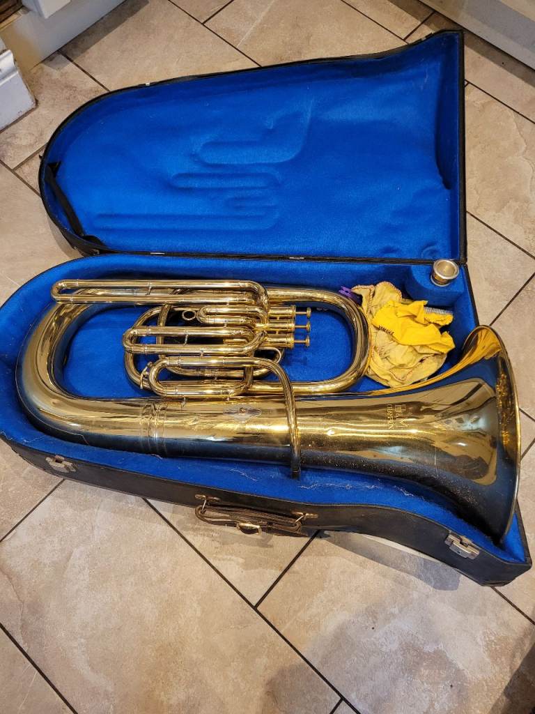 Tuba Eb B and M