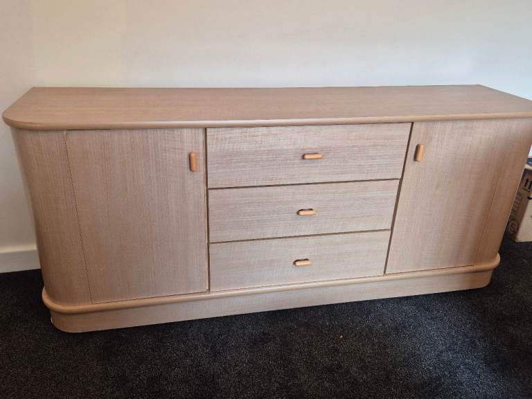 Nice sideboard, too big for new house