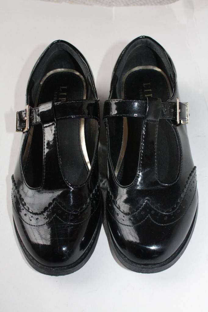 Lipsy Black Standard Fit (F) Girl Mary Jane Dolly Patent Shoes. size 34.5/2. 