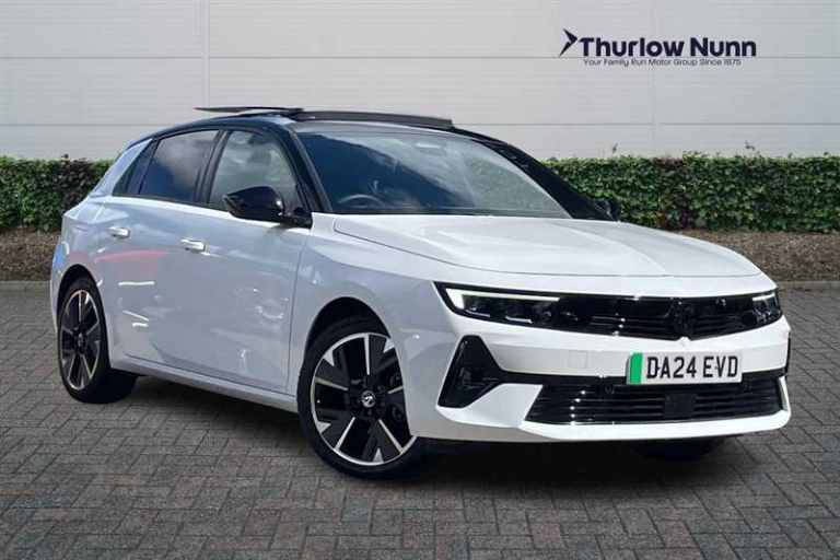  Vauxhall Astra 54kWh Ultimate Hatchback 5dr Electric Auto (156 ps) Hatchback Electric Automatic