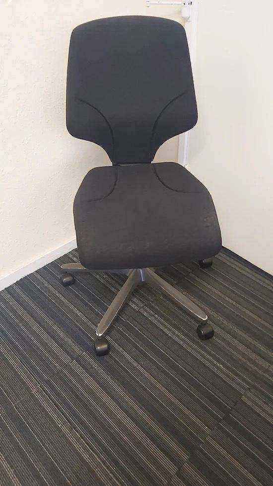 Adjustable Ergonomic Office Swivel Computer Home Office Task Desk Chair £35 EACH 6 Available
