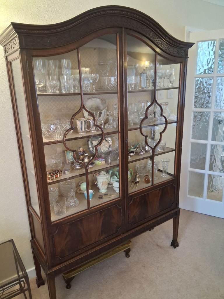 Display cabinet