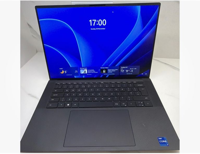 Dell XPS 15 / 9520 i7-12th Gen 32GB 1.5TB SSD RTX 3050ti graphics 4GB 15.6" QHD Win11Pro