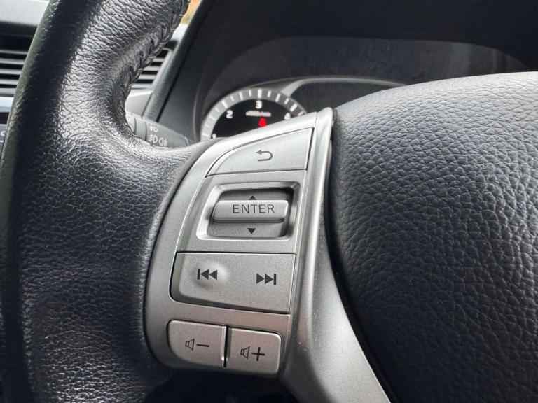 2020 Nissan Navara 2.3 dCi Tekna Auto 4WD Euro 6 4dr PICK UP Diesel Automatic