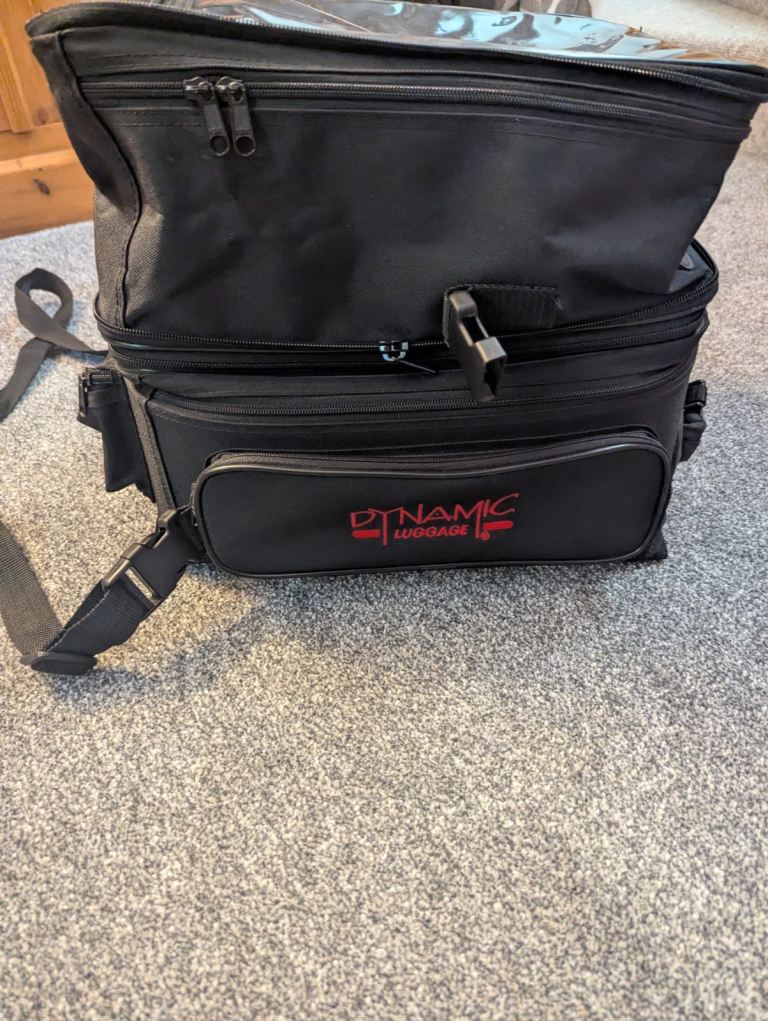 Motorcycle tank bag