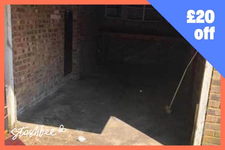 Garage to rent in Chatham (ME5) | Stashbee