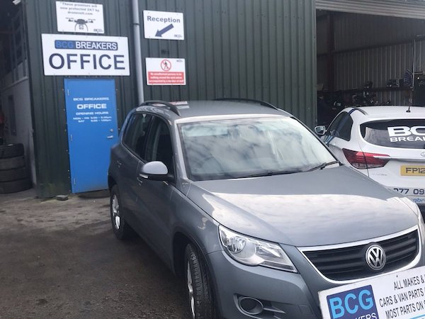 2010 vw tiguan parts breaking bcg 
