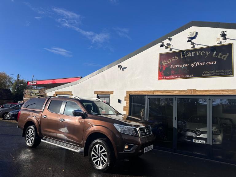 2018 Nissan Navara Double Cab Pick Up Tekna 2.3dCi 190 4WD PICK UP Diesel Manual