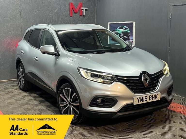 2019 Renault Kadjar 1.3 TCe Iconic Euro 6 (s/s) 5dr HATCHBACK Petrol Manual