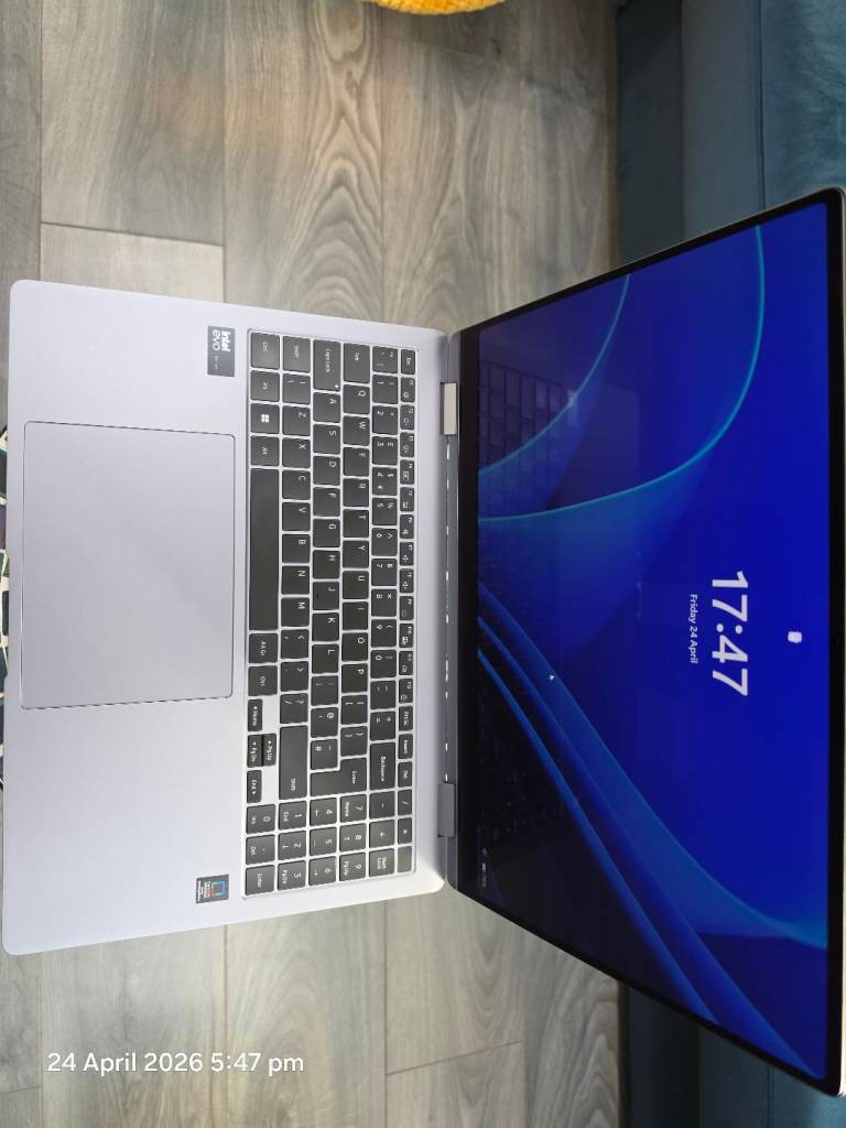 Sold - Samsung laptop i7, 16inch folding touchscreen with S pen functionality 