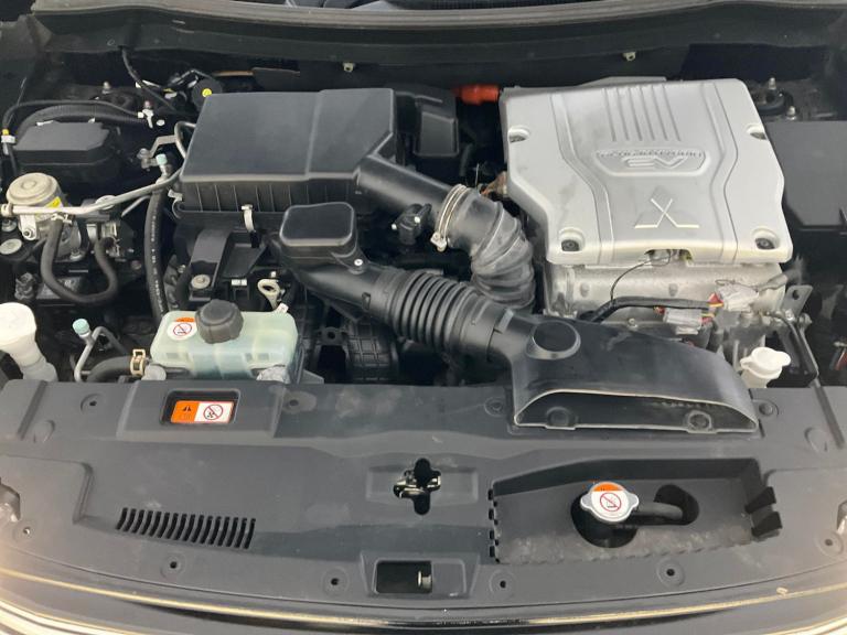 2015 Mitsubishi Outlander 2.0h 12kWh GX4hs SUV 5dr Petrol Plug-in Hybrid CVT 4WD Euro 5 (s/s) (20...