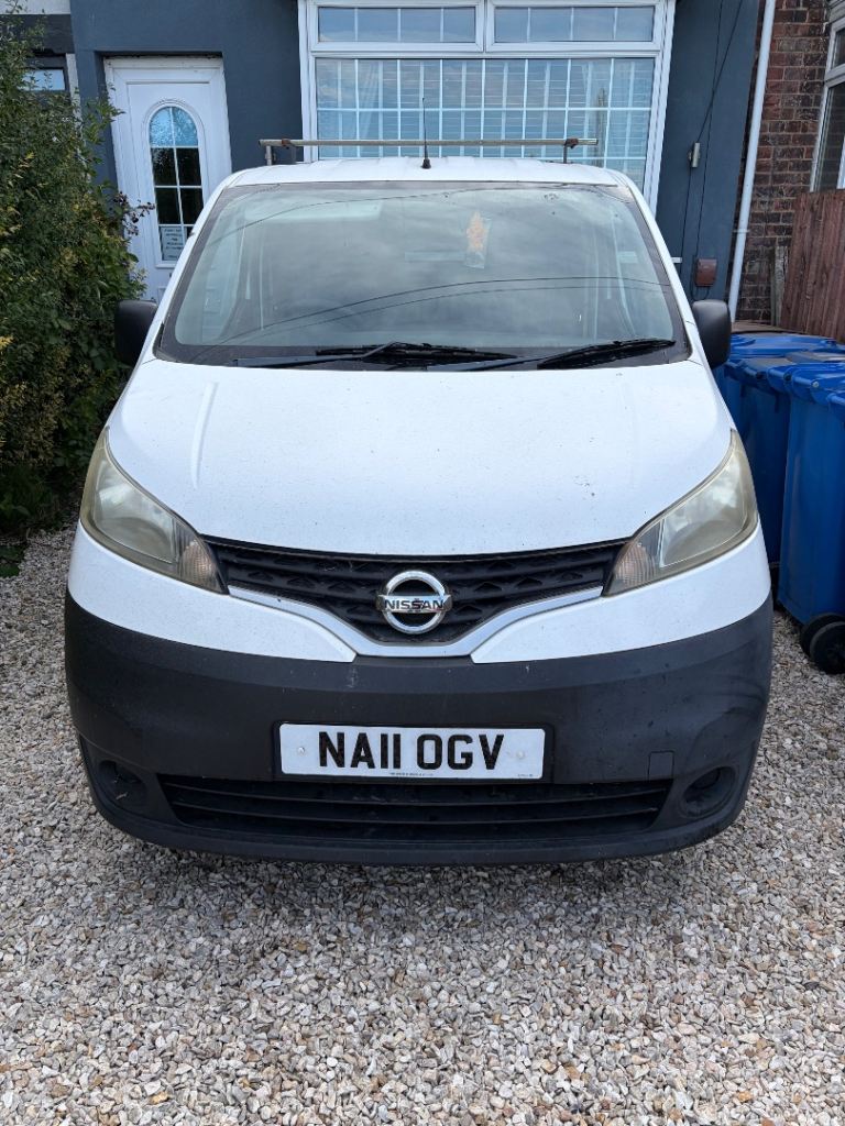 Nissan NV Van 