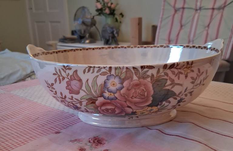 Vintage Lustre Maling Ceramic Bowl. Good Condition. Collect Glasgow