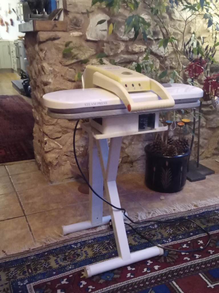 Steam press