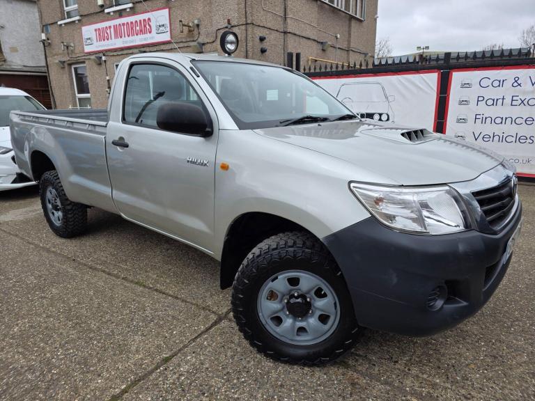 2012 Toyota Hilux HL2 Pick Up 2.5 D-4D 4WD 144 PICK UP DIESEL Manual