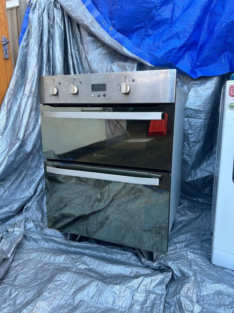 Hotpoint Double Oven - Excellent Condition - RRP £519