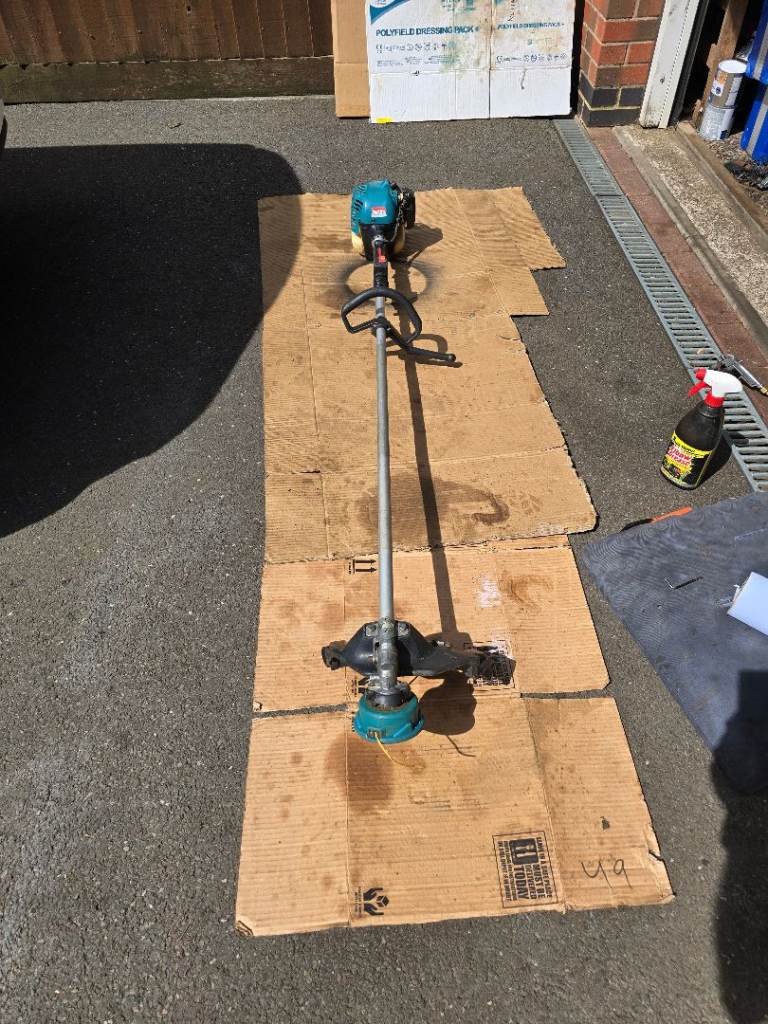 Makita Strimmer RBC2510  - Spares or Repairs 