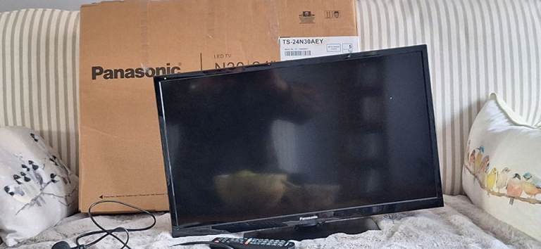 24 inch Panasonic tv