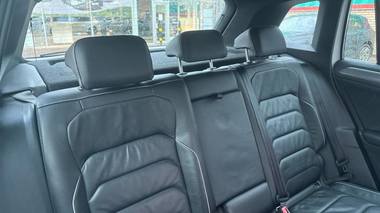 2018 Volkswagen Tiguan 2.0 TDi 150 R-Line 5dr Diesel Estate Estate Diesel Manual