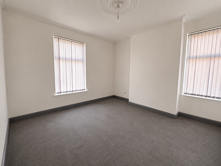 1 Spacious Available – Preston