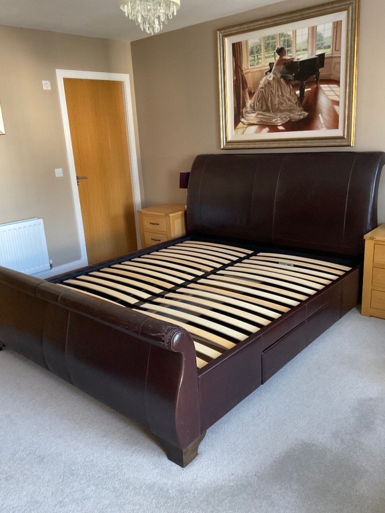 Super king size sleigh bed