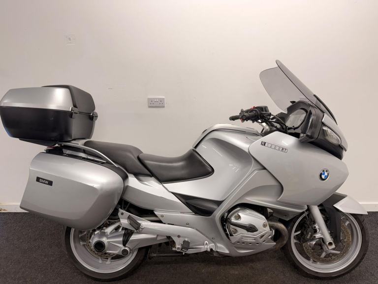 BMW R1200RT ** FULL LUGGAGE - CRUISE CONTROL - HEATED GRIPS ** 