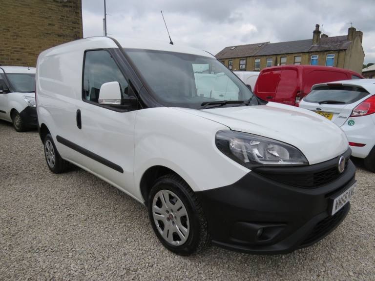 2018 Fiat Doblo 1.2 16V SX MULTIJET II 95 BHP L1 VAN WITH AIR CONDITIONING AND CRUISE CONTR PANEL...
