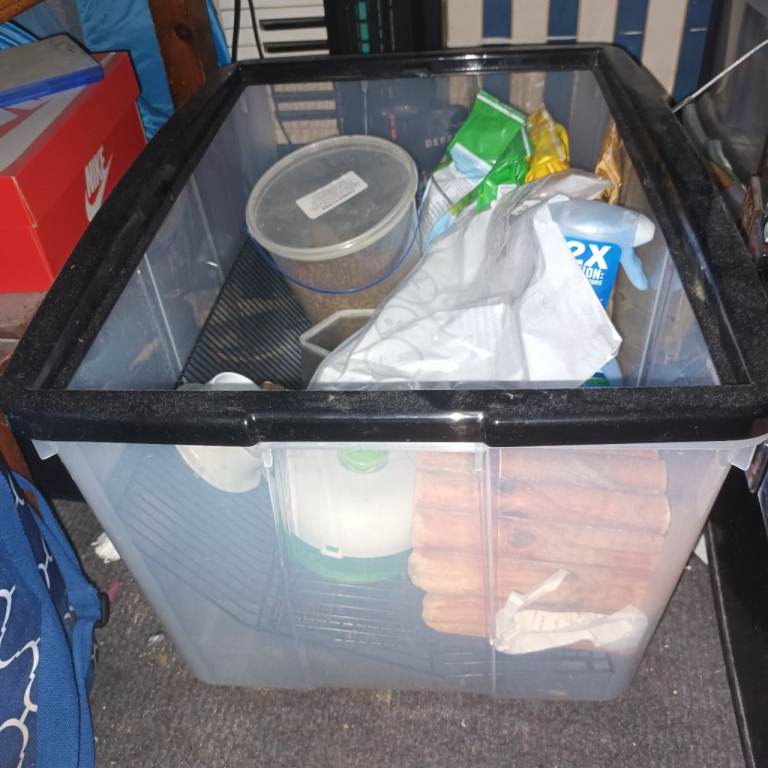 Gerbil cage and accessories 