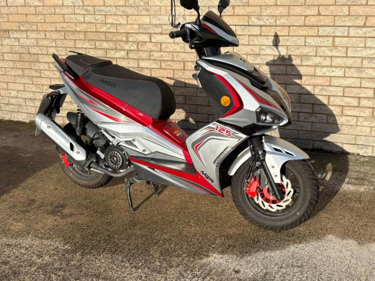 mgb fantasy 125cc automatic moped 2024/74 plate with only 183 miles