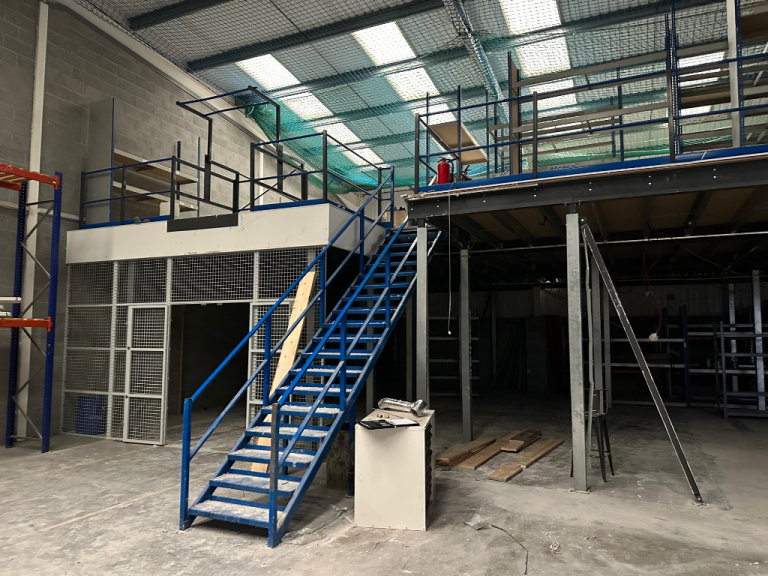 mezzanine floor 20 x 20