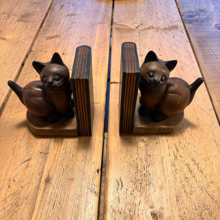 Wooden Sitting Cat Book Ends - Green and Brown 