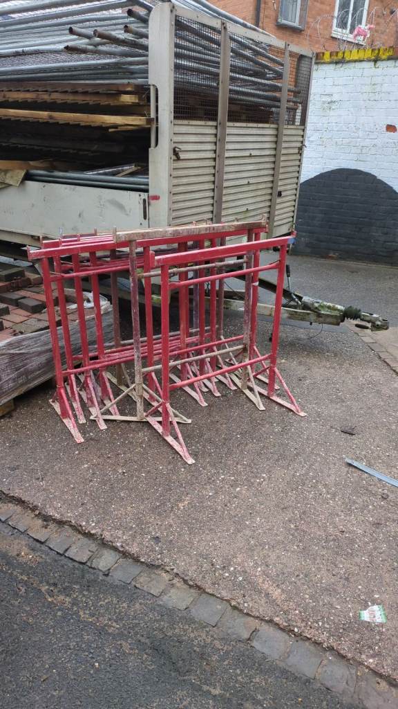 Builders Trestles - Size 3 (1035mm - 1673mm) X9