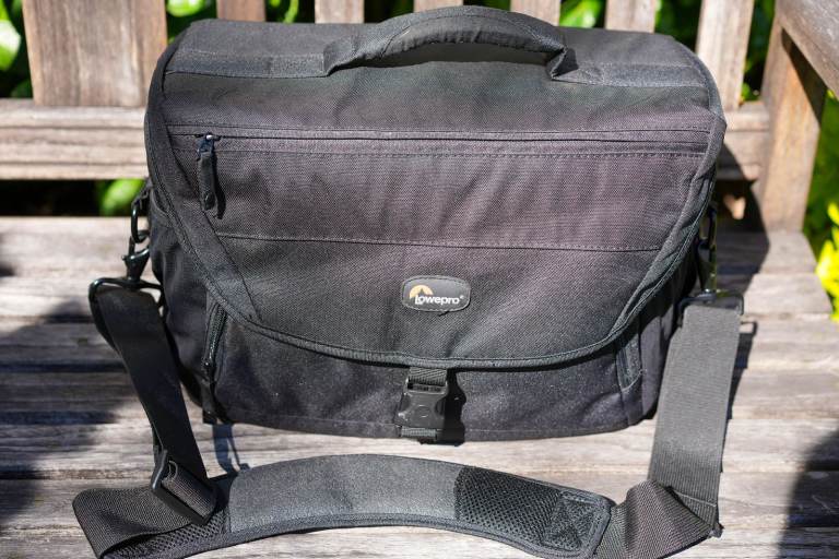 LOWEPRO NOVA 200 W