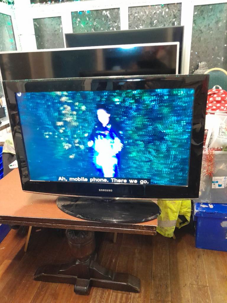 Samsung 32 inch tv. Not smart