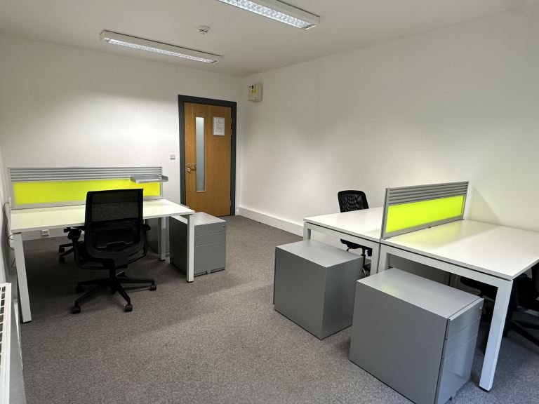 Find Office Space to Rent in EXETER EX28LB - 1 Desk