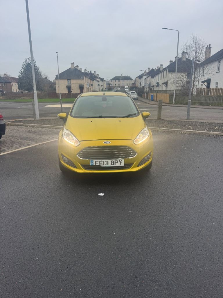 Ford, FIESTA, Hatchback, 2013, Manual, 1498 (cc), 5 doors