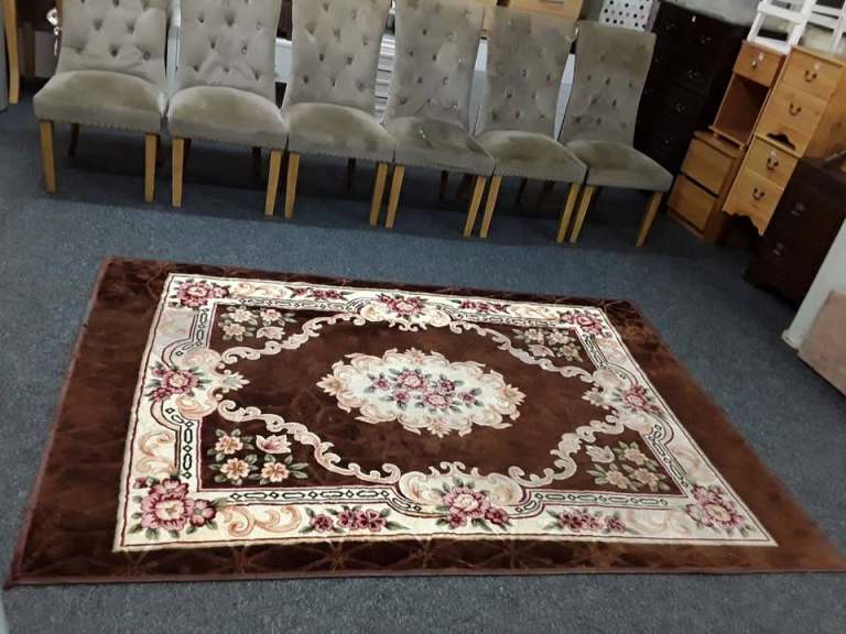 8ft x 5ft Vintage brown patterned rug Copley Mill Low Cost Moves used Items STALYBRIDGE SK15 3DN