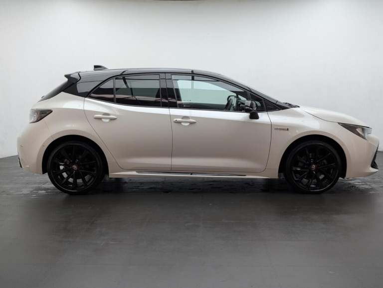 2021 Toyota Corolla 2.0 VVT-h GPF GR SPORT Hatchback 5dr Petrol Hybrid CVT Euro 6 (s/s) (184 ps H...