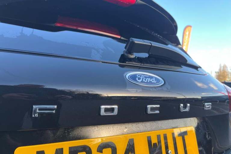 2024 Ford Focus ST-LINE X | B&amp;O Audio | Leather Seats | Heated Seats/Wheel | Sync 4 Touchsc H...