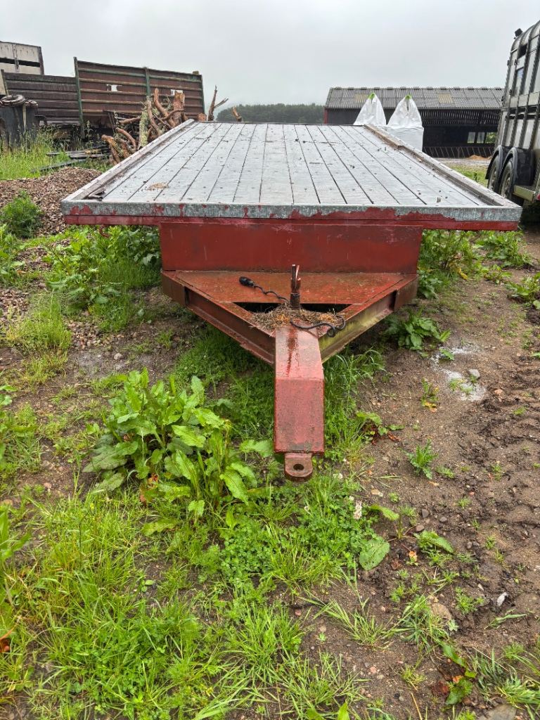 Bale trailer 