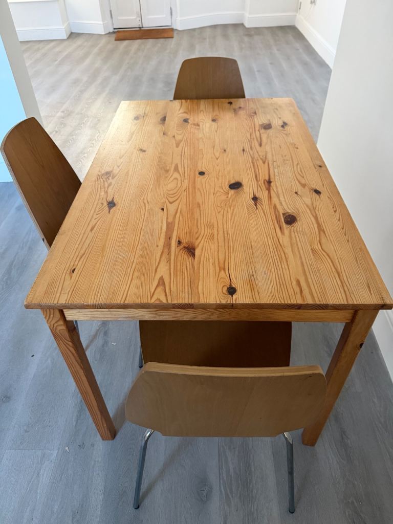 Table and chairs 