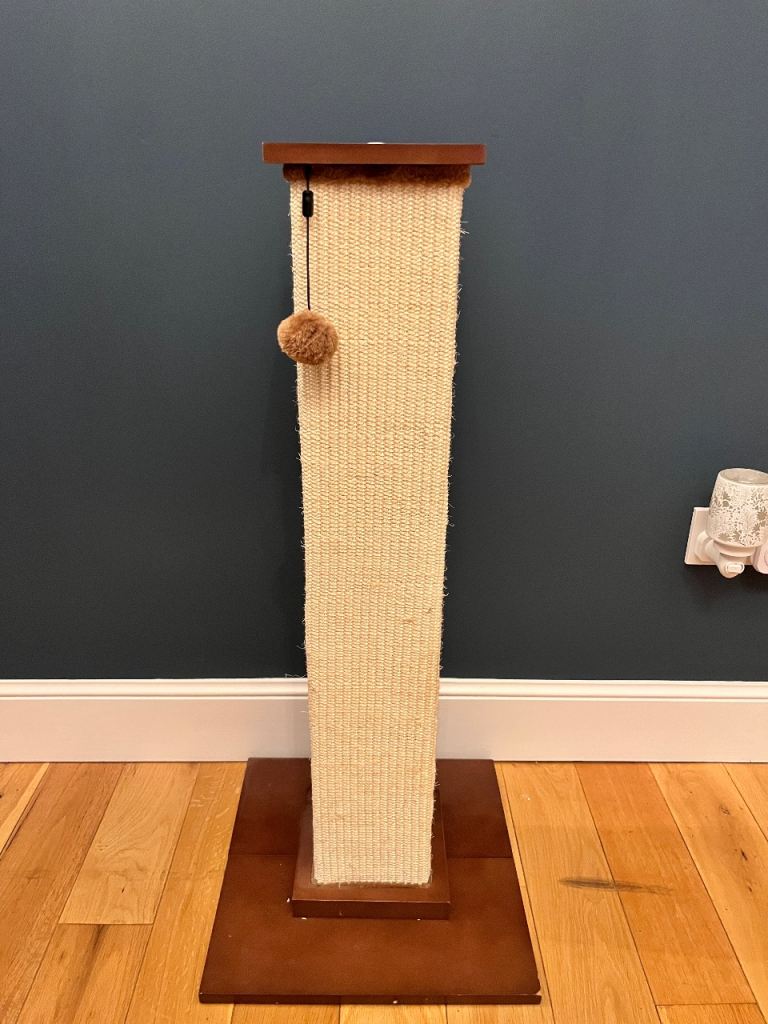 Cat scratching posts – Used & Cheap Deals | For Sale | Gumtree