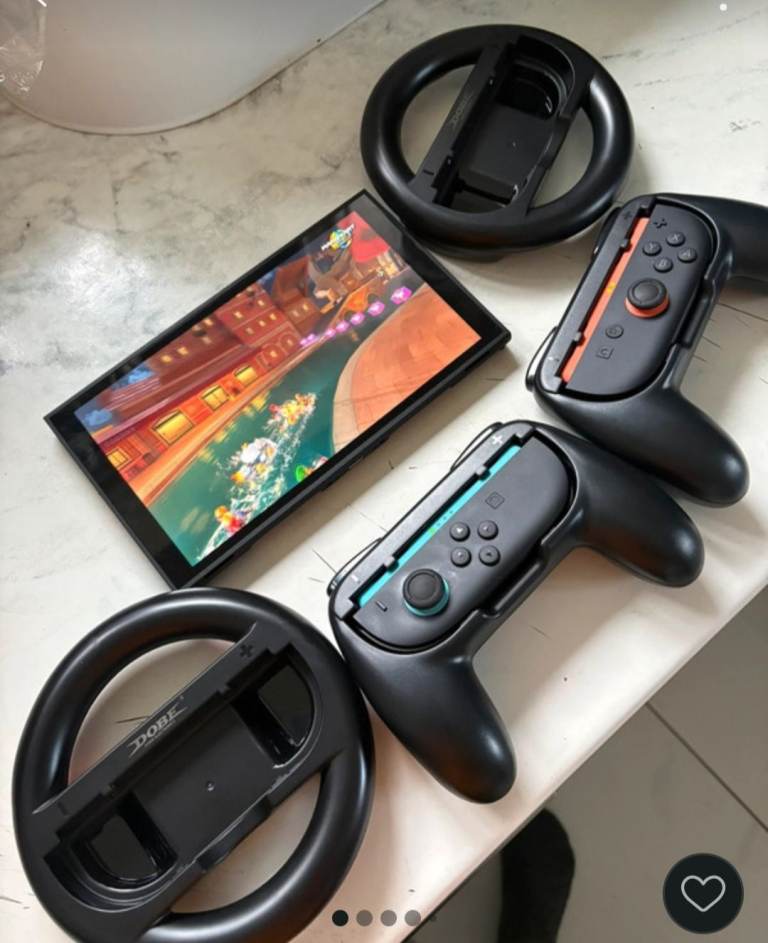 Switch 2 steering wheels and grip controllers