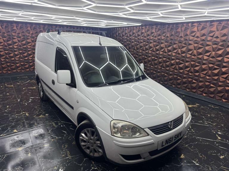 2011 Vauxhall Combo 1.2 Combo 1700 SE ecoFLEX Panel Van Diesel Manual