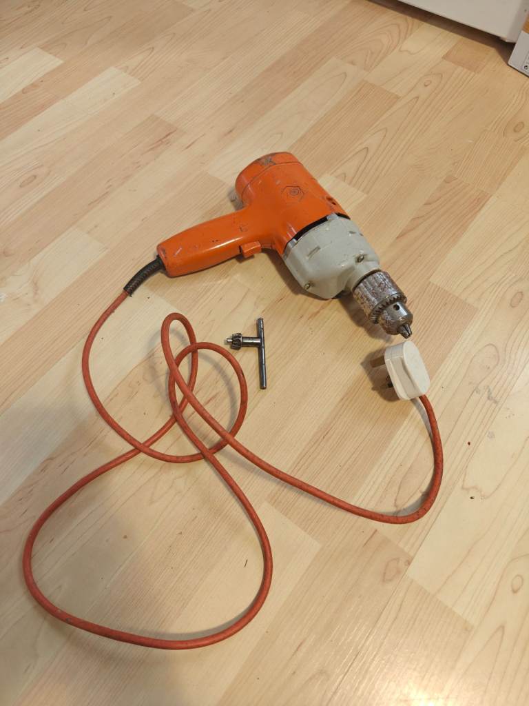 Drill in perfect working condition with Chuck